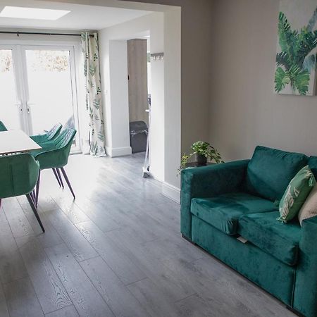 Wave Stays - Ground Floor Apartment - Outside Seating Area Cleveleys Exterior photo